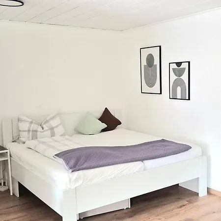 Unterm Pfaffenberg * Heubach (Baden-Wurttemberg)